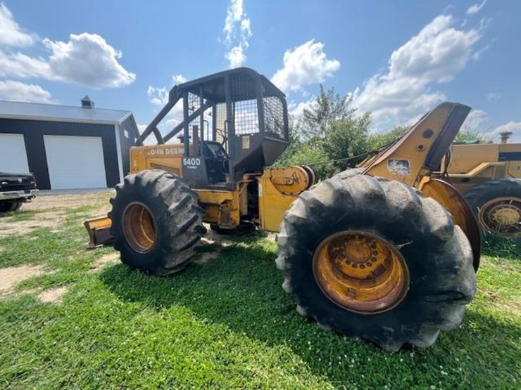 1998-deere-540d-image-1