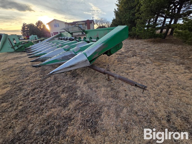 john-deere-843-image-1