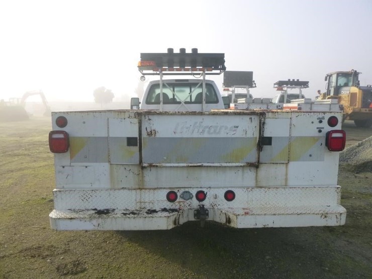 2008-ford-f550-image-8