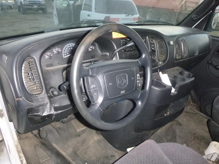 2002-dodge-ram-3500-image-8