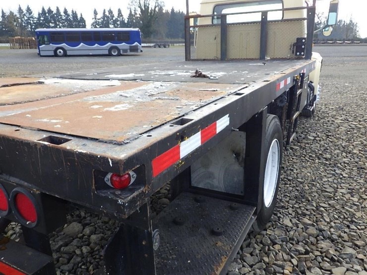 1990-international-4600-image-10