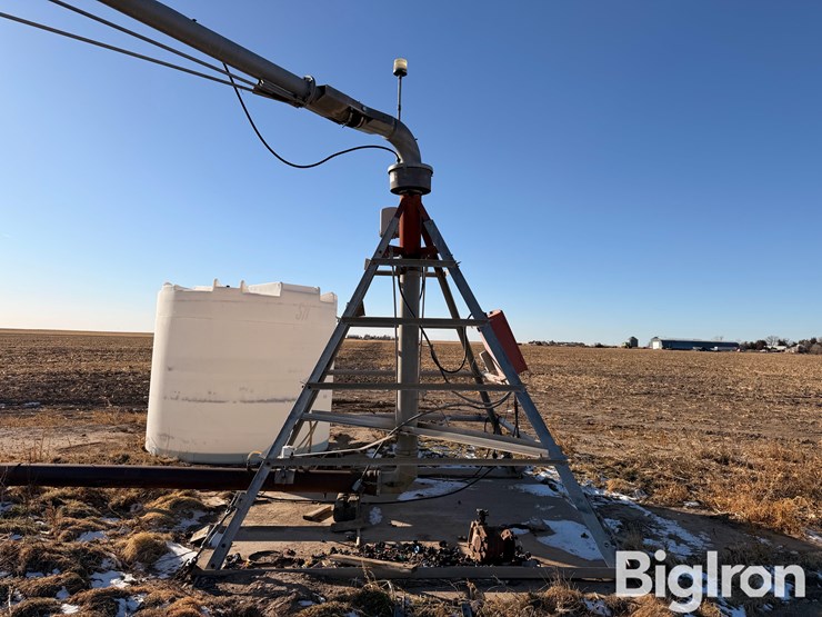 zimmatic-307-7-tower-center-pivot-image-9