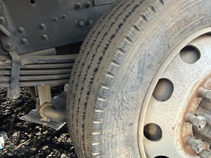 1989-volvo-fe6-image-15