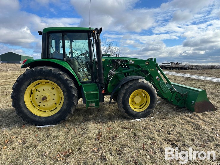 2013-john-deere-6115m-image-4