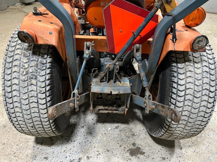 kubota-b8200-image-16