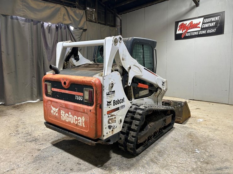 2016-bobcat-t590-image-4