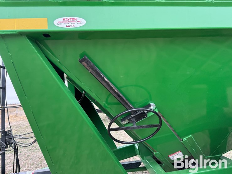 2011-j&m-750-image-15