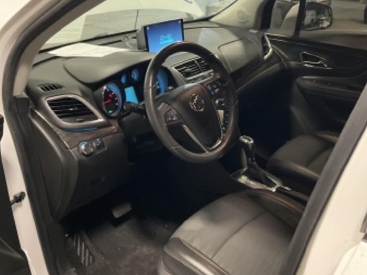 2016-buick-encore-image-21