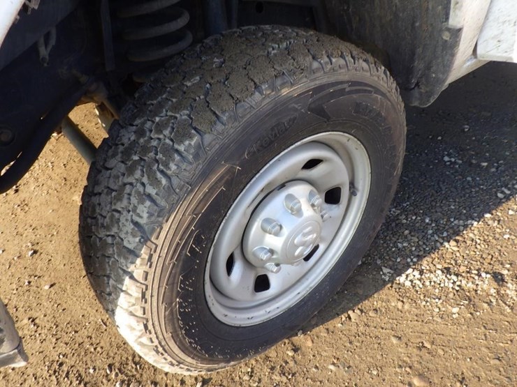 2015-dodge-2500-image-13