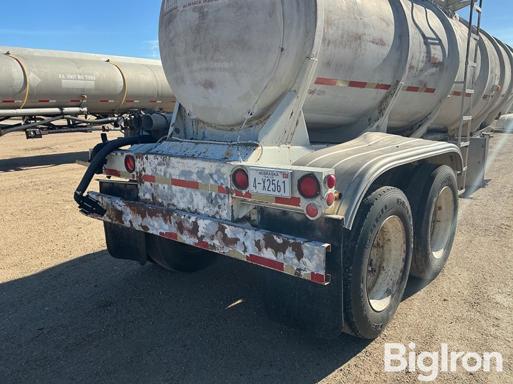 1962-certified-t/a-stainless-steel-tanker-trailer-image-17