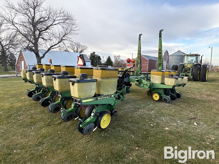 john-deere-7200-image-5