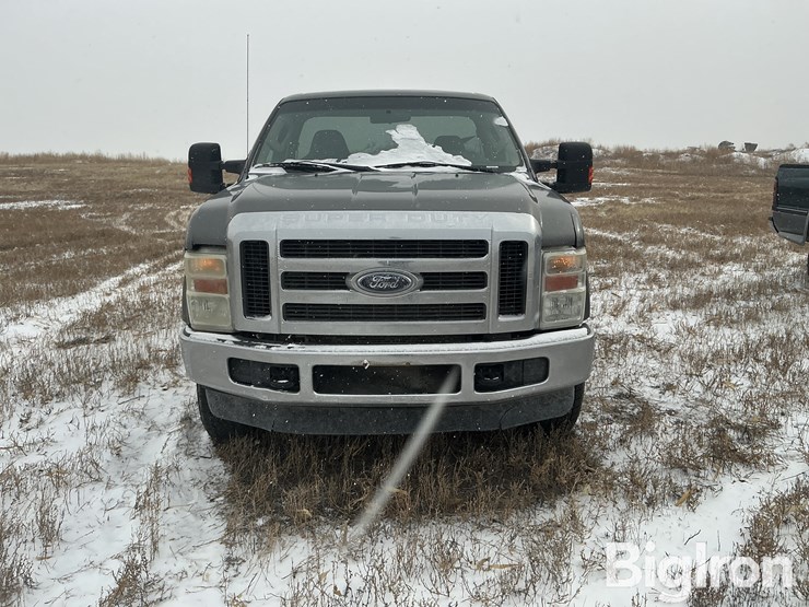 2010-ford-f250-xlt-image-2