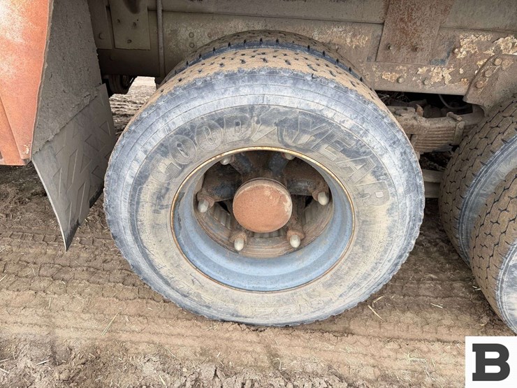 1993-ford-lts8000-image-18