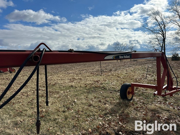 new-holland-252-image-10