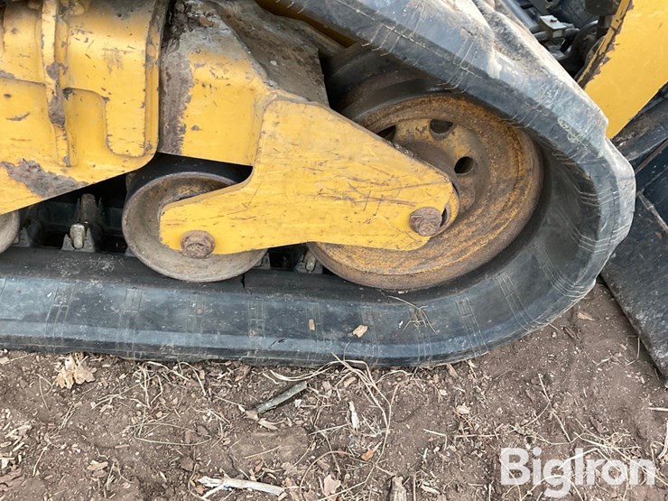 2016-caterpillar-259d-image-15