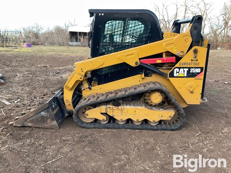 2016-caterpillar-259d-image-8