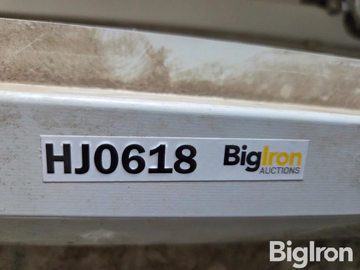 insulated-sliding-barn-doors-image-18