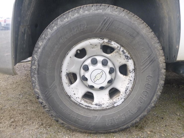 2009-chevrolet-3500hd-image-27