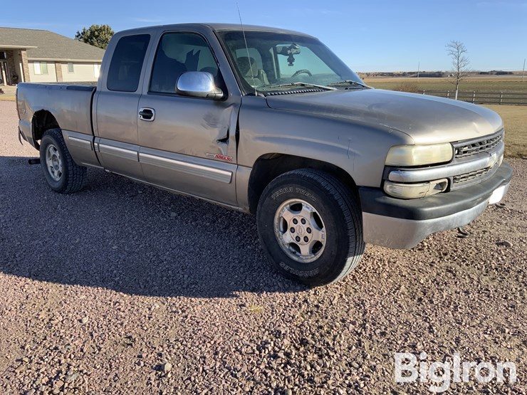 2002-chevrolet-silverado-1500-image-3