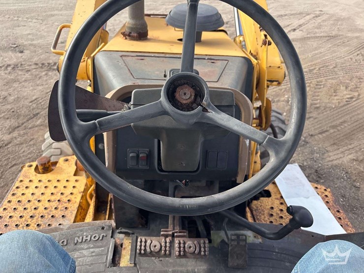 john-deere-310-image-15