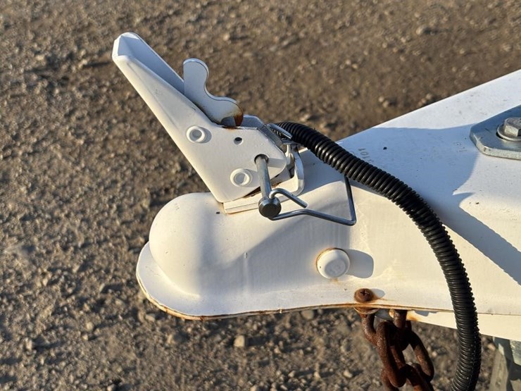 2000-unknown-trailer-image-24