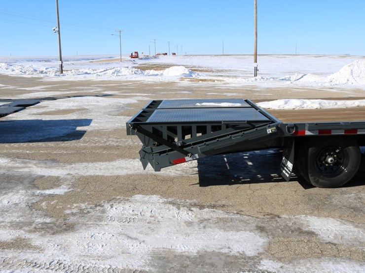 #4121-•-2025-doolittle-8.5x25-gooseneck-trailer-image-6