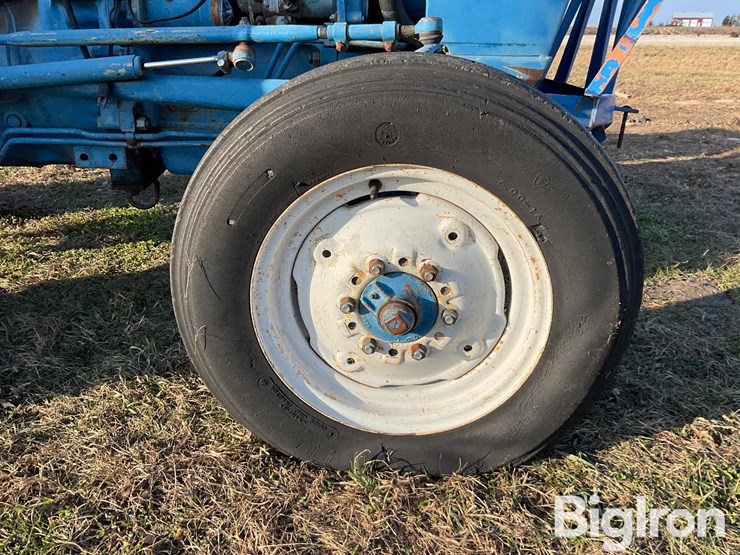 1976-ford-3600-image-18