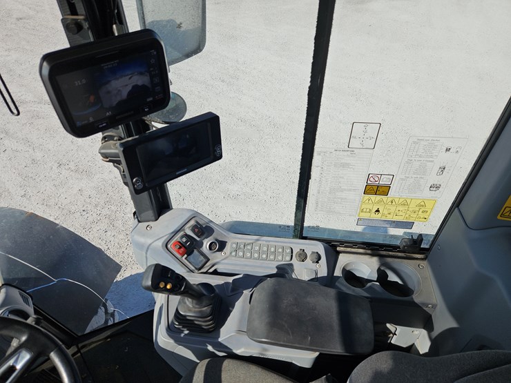 2023-develon-dl220-7-image-12