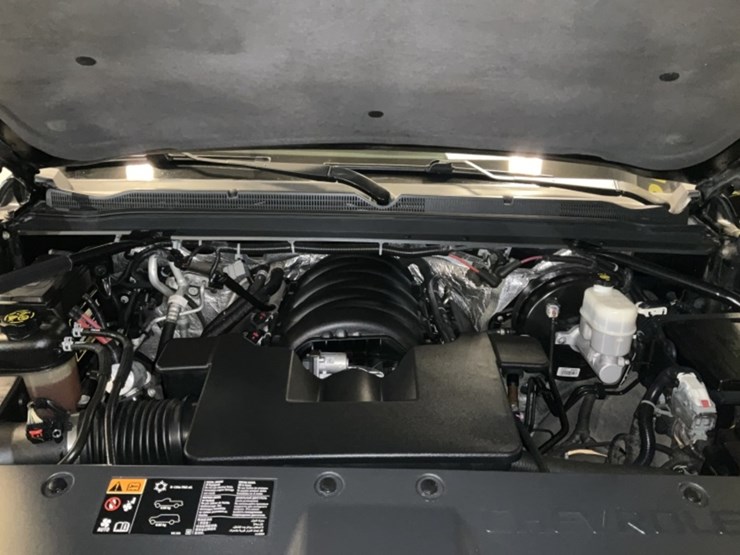 2015-chevrolet-tahoe-image-11