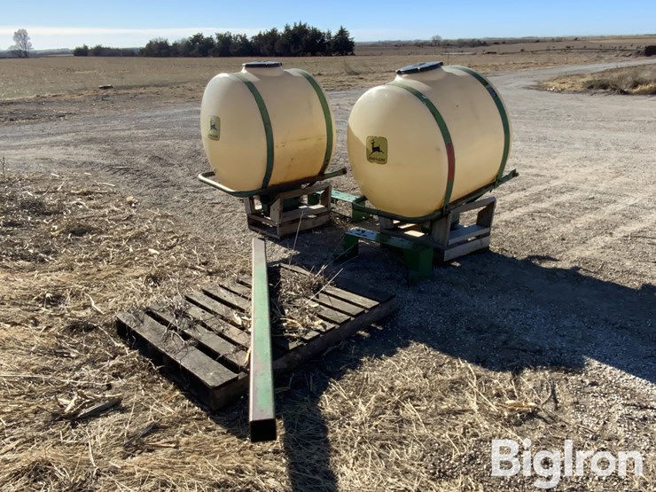 john-deere-220-image-5