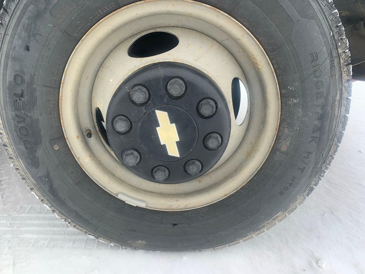 1999-chevrolet-3500-image-37