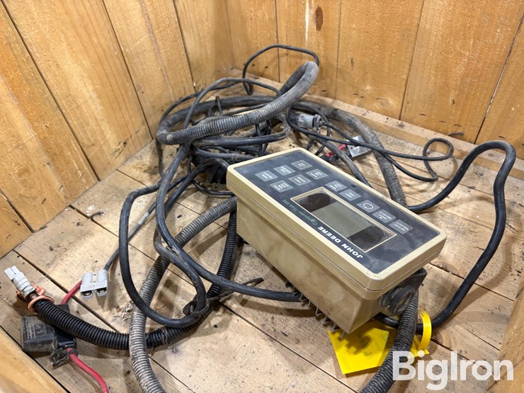 john-deere-250-image-4