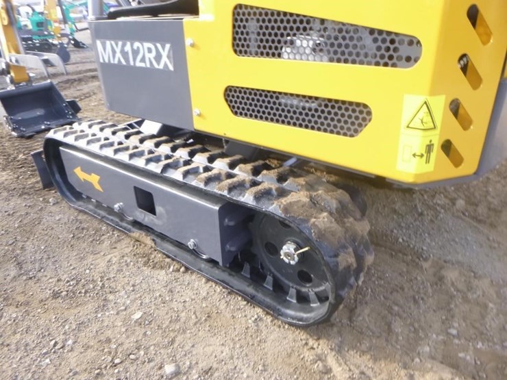 agt-mx12rx-hydraulic-excavator-image-27