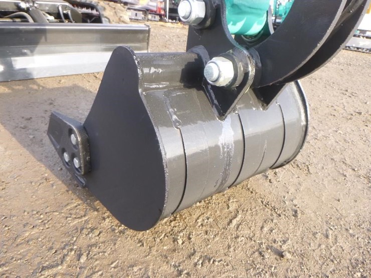 agt-qh12r-hydraulic-excavator-image-10