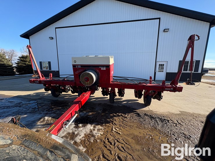 international-900-cyclo-air-image-2