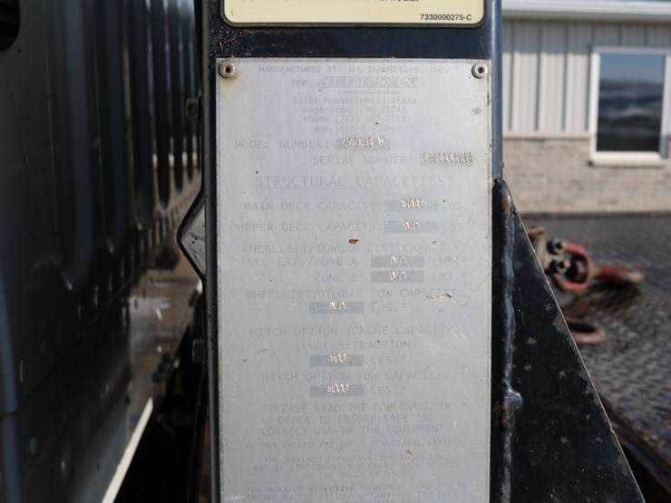 2015-freightliner-m2-106-image-12