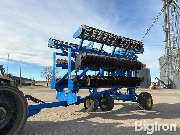 2016-landoll-7832-40-image-1