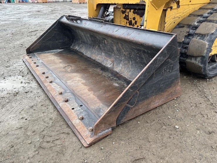 2021-caterpillar-259d3-image-9