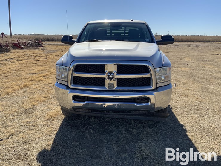 2015-dodge-2500-image-2