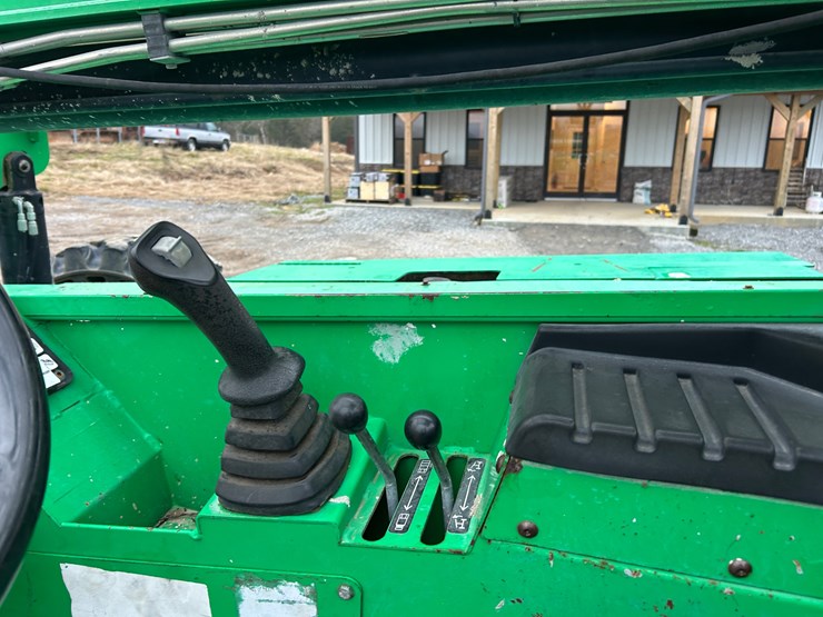 2016-sky-trak-6042-image-12