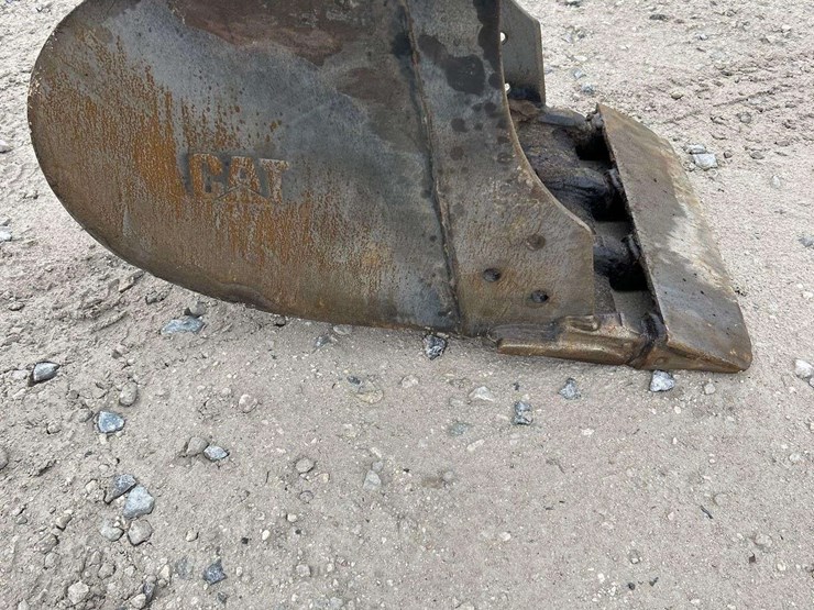 caterpillar-303-image-26