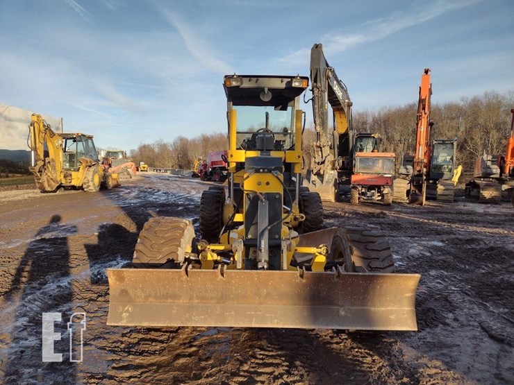 2004-volvo-g86-image-2