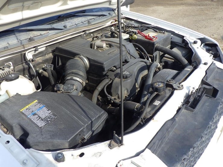 2004-chevrolet-colorado-image-9