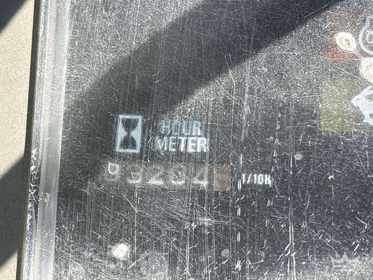 2011-takeuchi-tb016-mini-excavator-image-14