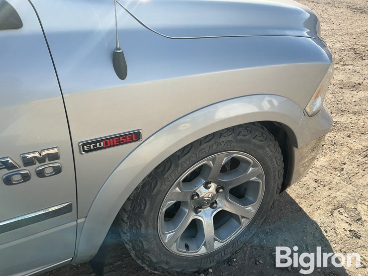 2014-ram-1500-laramie-image-14