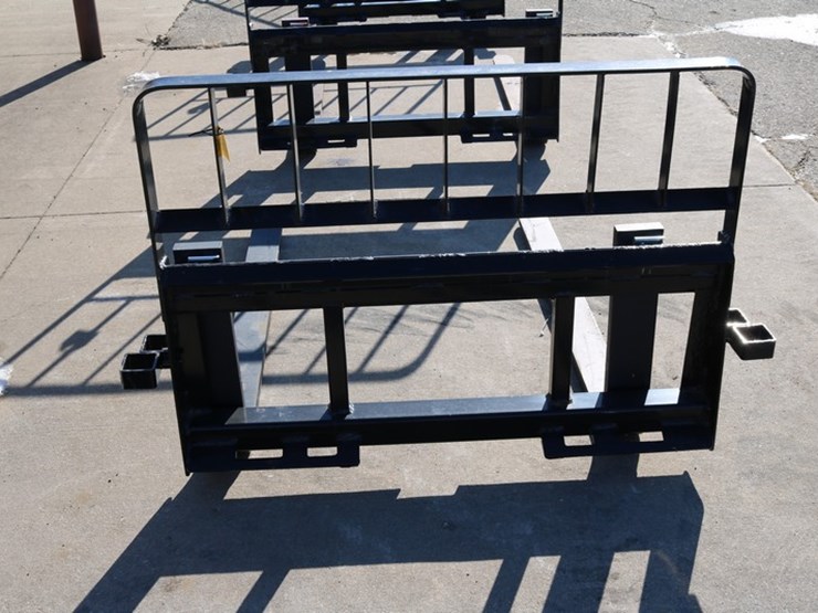 #4166-•-walco-48"-pallet-forks-image-3