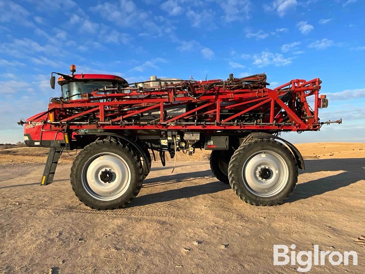 2013-case-ih-patriot-4430-image-8