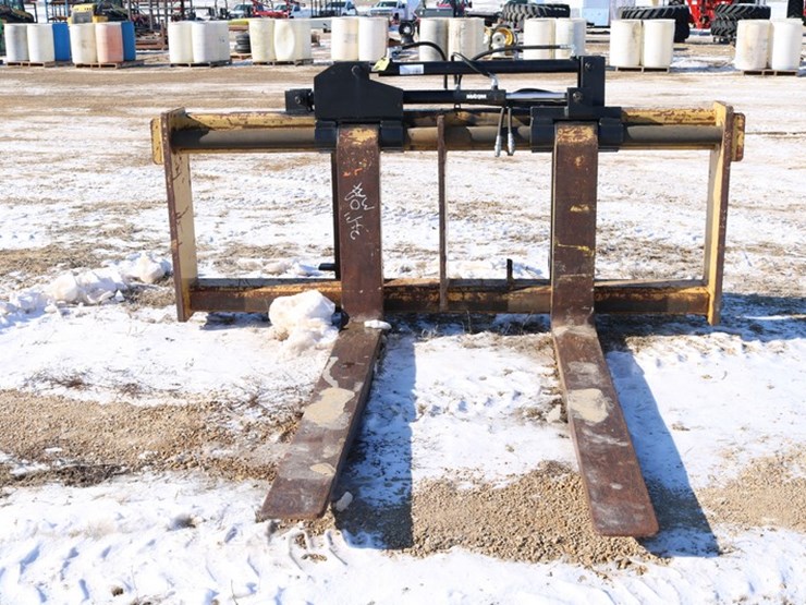 #4169-•-6'-hydraulic-pallet-forks-image-1