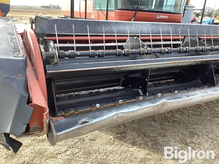 2005-hesston-9240-image-15