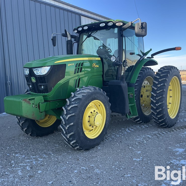 2014 JOHN DEERE 6140R